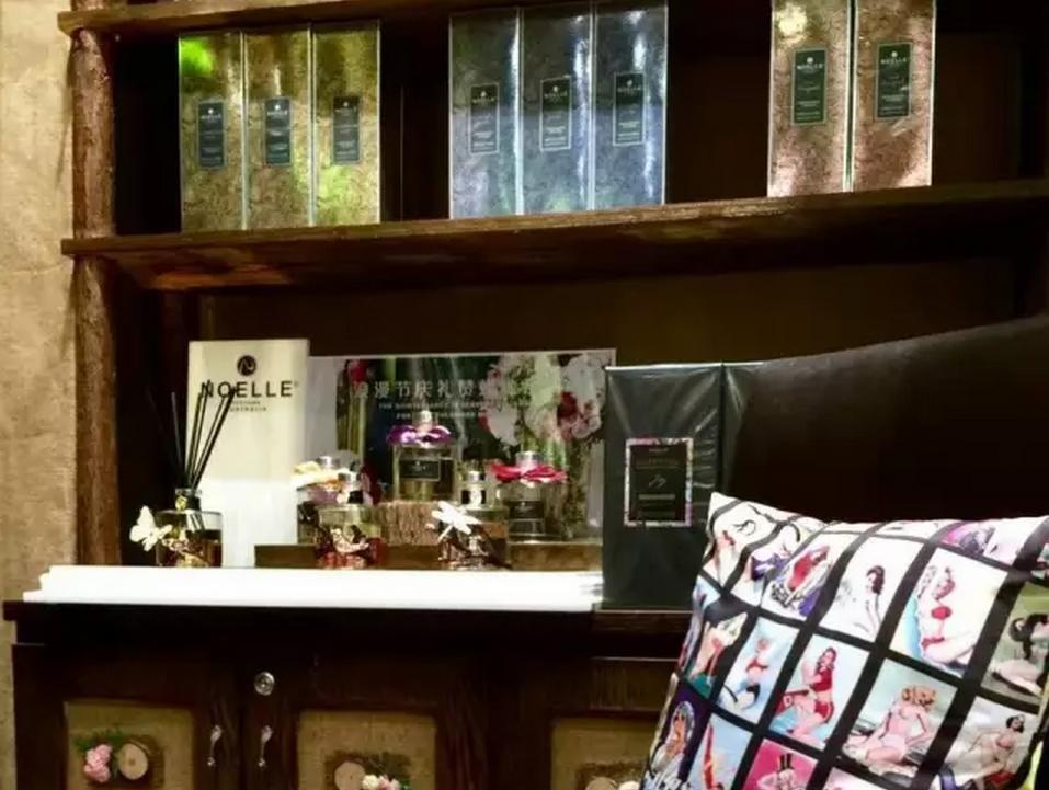 好用大牌护肤品雅诗兰黛,大牌护肤品测评雅诗兰黛