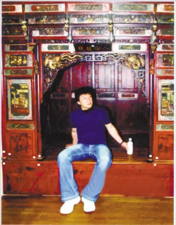 成龙收藏的紫檀,成龙的小叶紫檀值多少钱