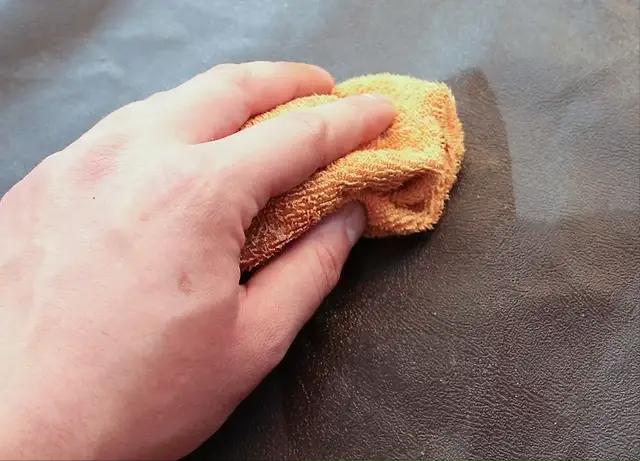 如何使用小苏打清洁,用小苏打怎么清洗车内的污渍