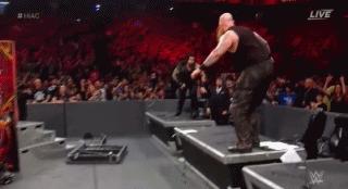 地狱牢笼大赛打得血流成河,地狱牢笼赛淘汰赛