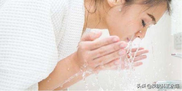 鼻子上挤出来的白条状东西是什么,鼻子可以挤出很多白色丝状物