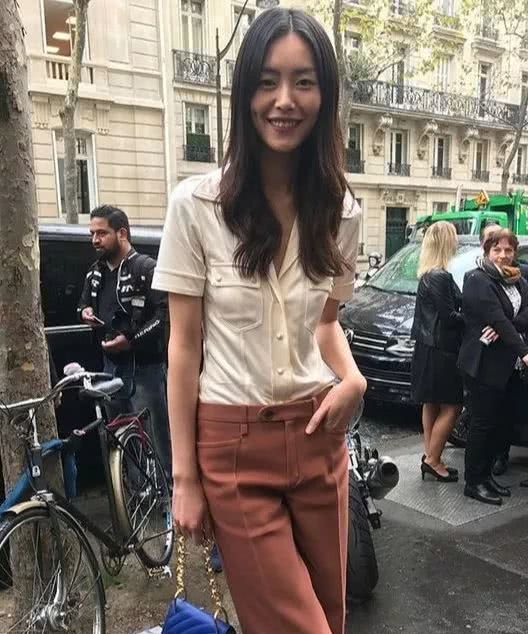 刘雯大包包推荐,刘雯同款豹纹包包