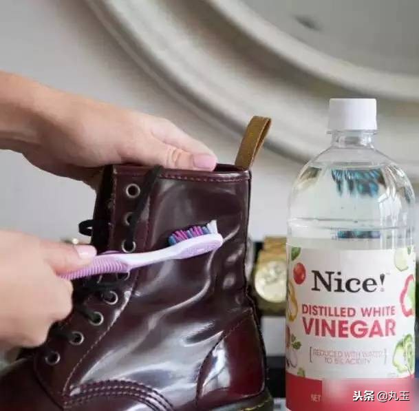 化妆包有塑料味怎么办,化妆包里要有哪些东西