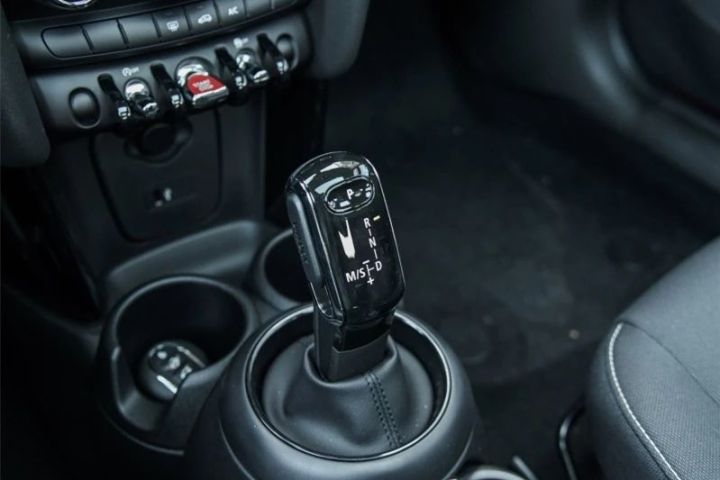 16万买进口“宝马”，前3年保养免费，不仅能撩妹，还倍有面儿