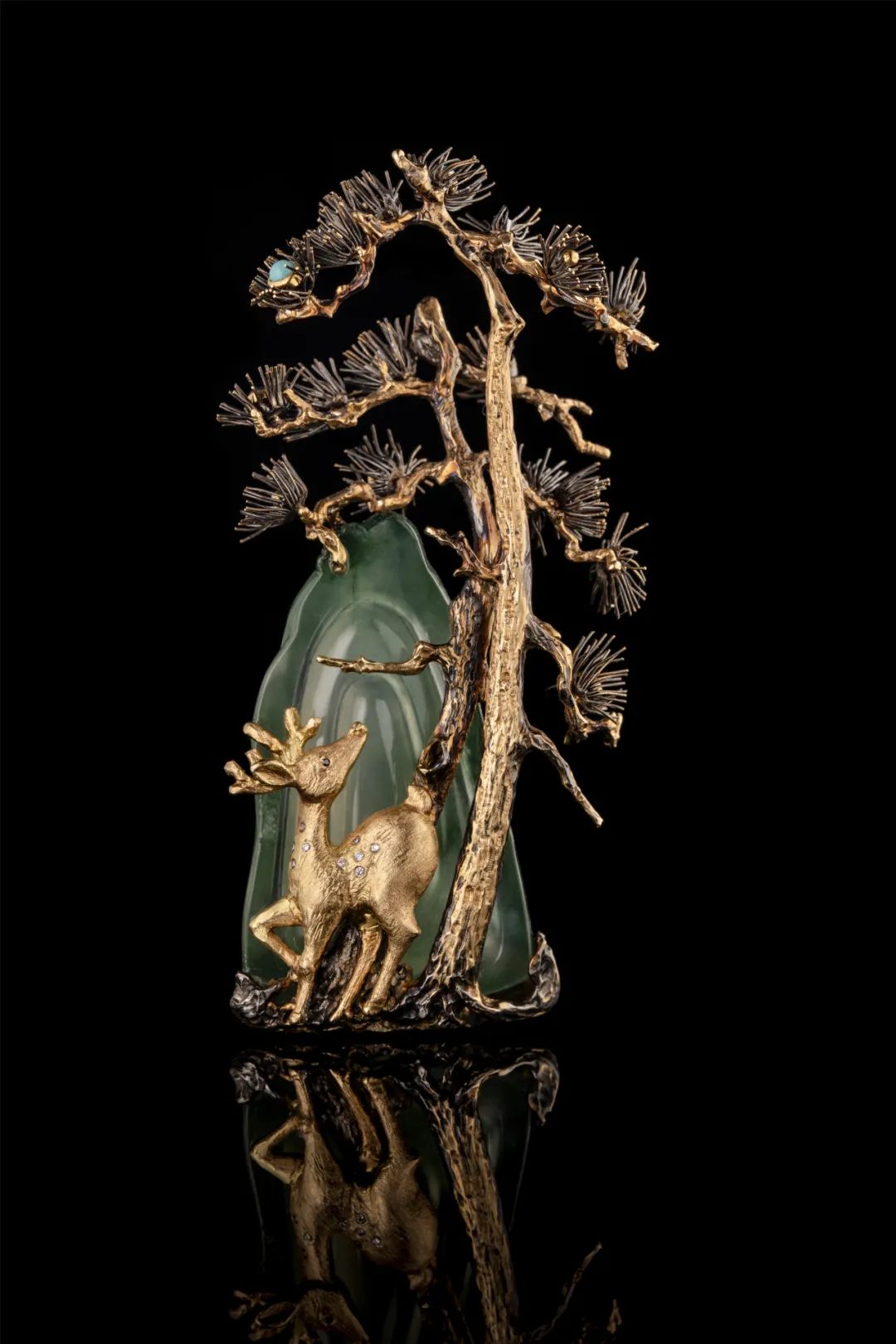 她设计的珠宝如画似景承包了你对美的所有渴求与遐想