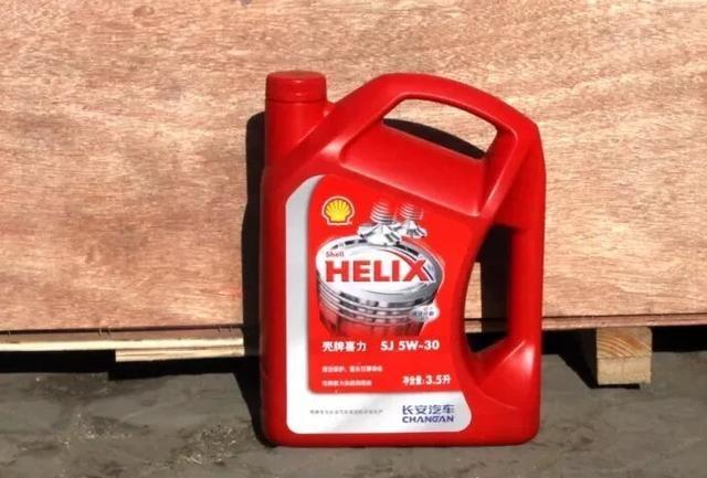 车主快看，一辆面包车一年跑一万多公里，一年最低要花多少钱保养