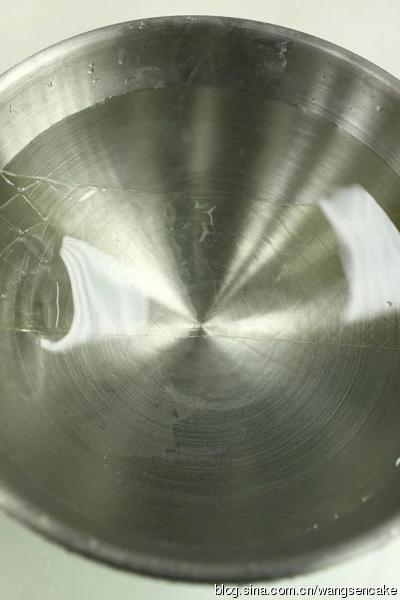 想要做一个简单的蛋糕,想要简单又好吃的蛋糕怎么做