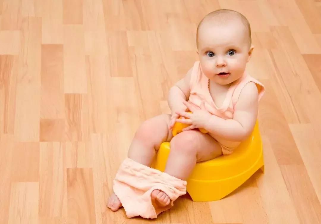 几岁断纸尿裤？如何锻炼宝宝如厕？这些雷坑千万别踩