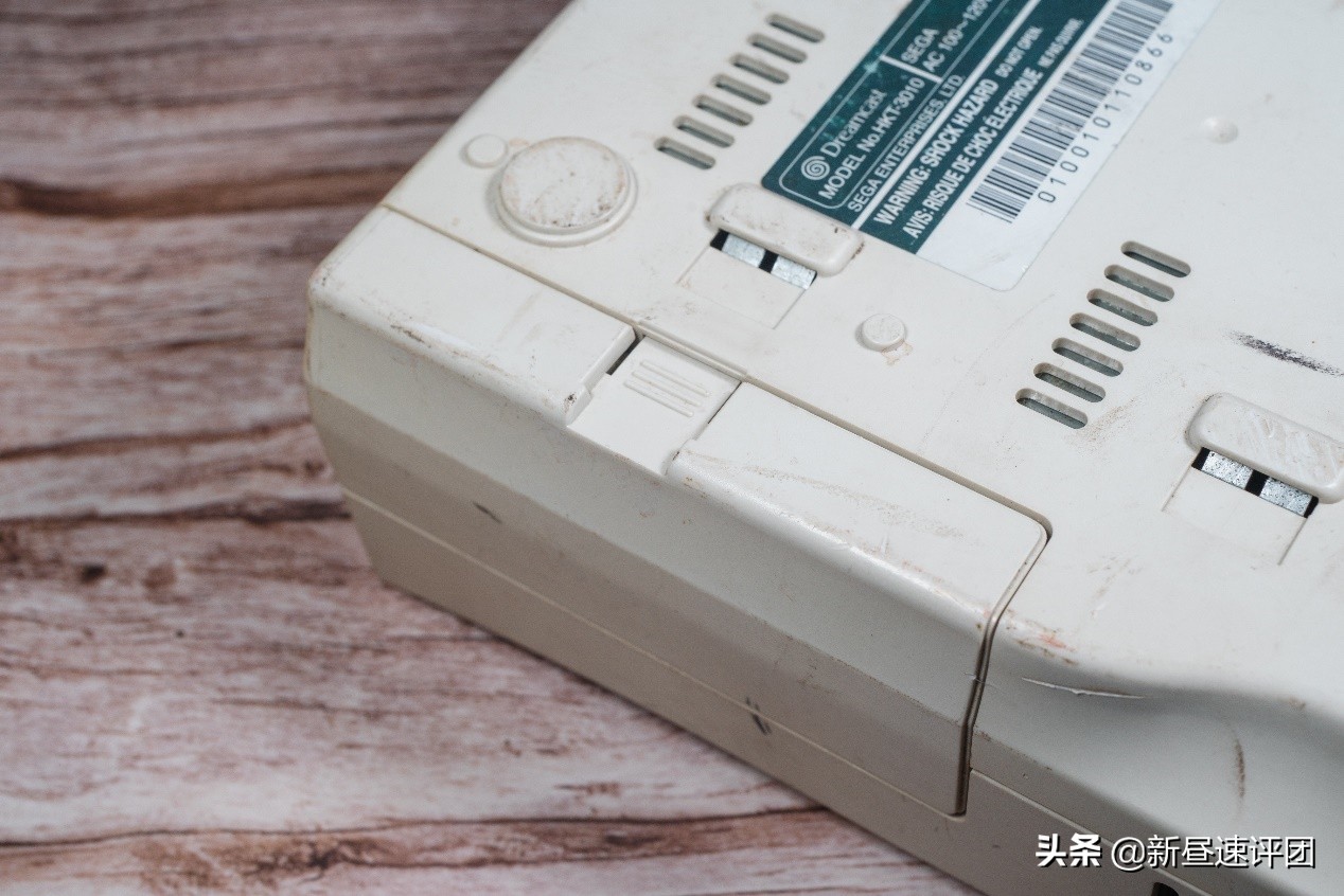 翻新修复DreamCast游戏机：好端端的产品，差点让公司倒闭