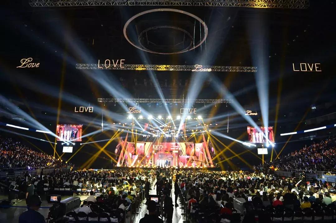 上海电视台元宵晚会现场直播,上海电视台新年晚会