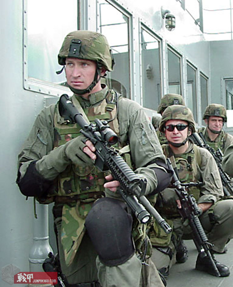 防弹背心fbi原品,两栖防弹背心视频