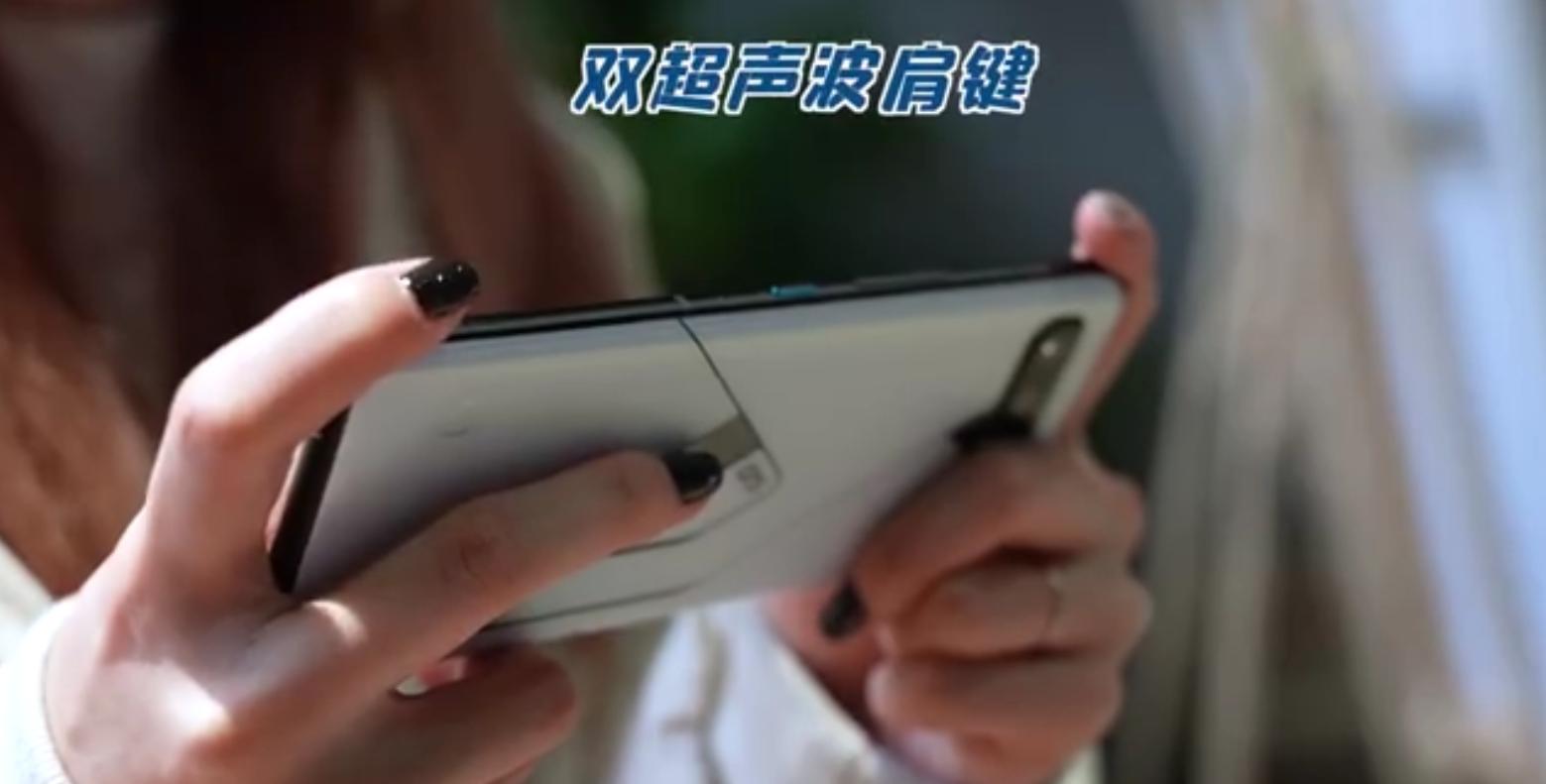 如何使用和平精英四指吃鸡,如何快速适应四指操作玩和平精英