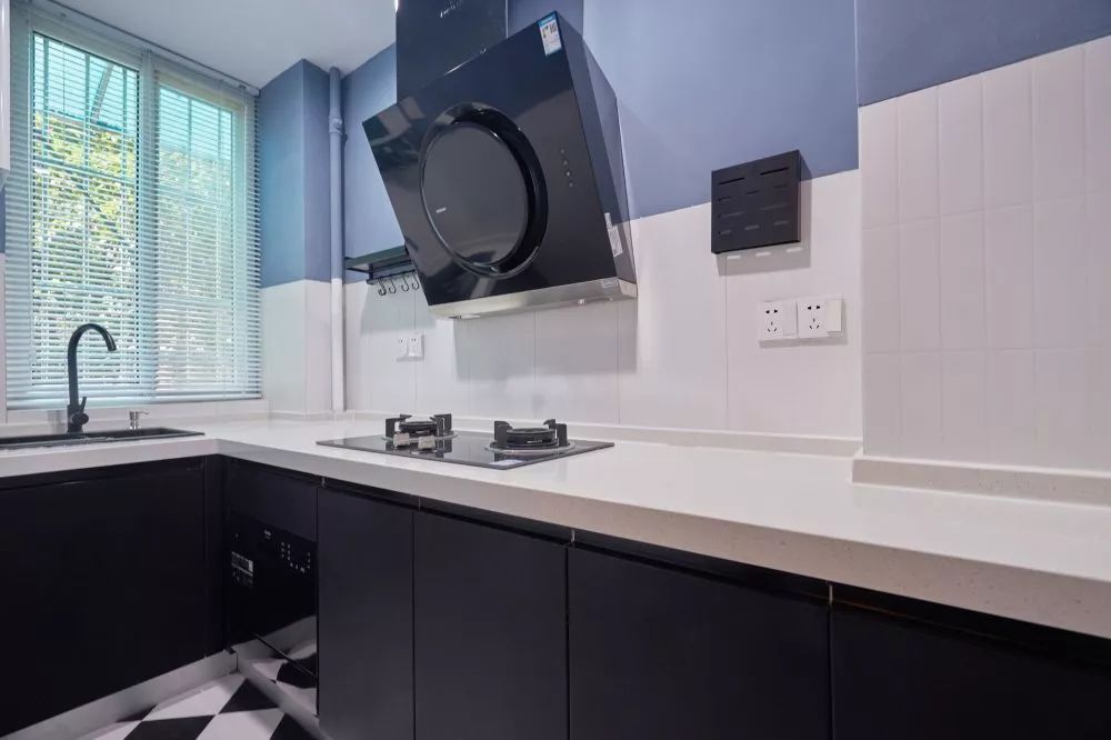 闄㈠瓙鍜岄槼鍏夋埧鍚堢悊鎼厤,闃冲厜鎴夸笌闄㈠瓙澧欓潰鎼厤