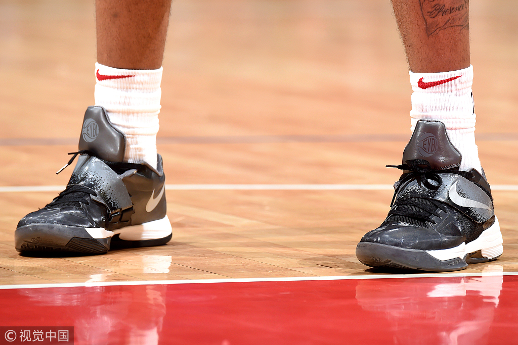 韦德的最新战靴,盘点nba上脚球鞋欧文