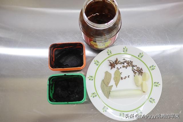 香辣拌面酱做法大全,炒菜万能香辣酱制作