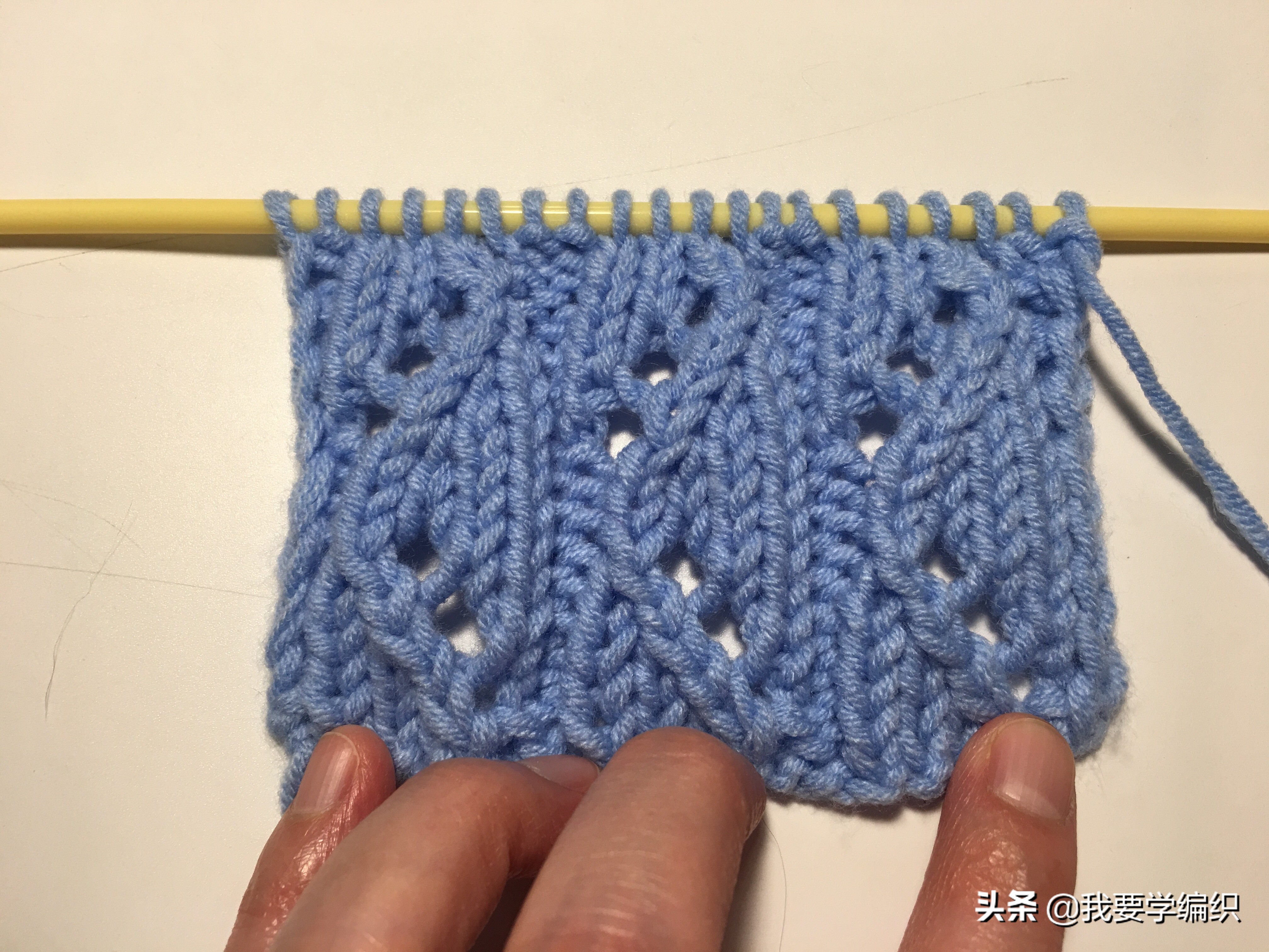 自上而下水波纹花样的编织教程,镂空波浪条编织花样