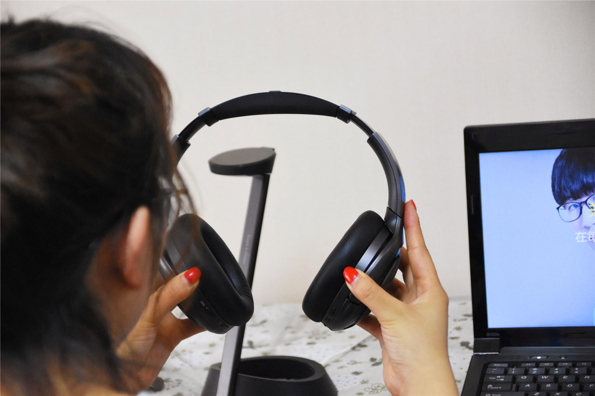 零底噪+定制听力曲线，小米有品上线BowayMu6智能降噪耳机