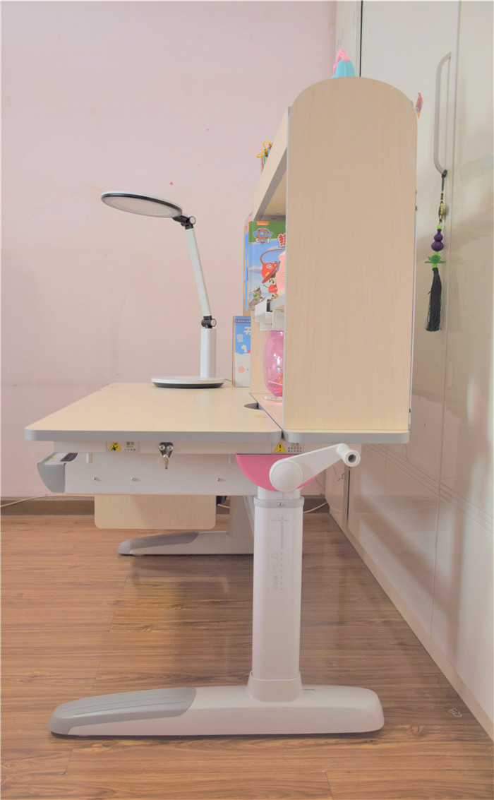 爱果乐学习桌椅调整方法视频,爱果乐儿童学习桌椅怎么搭配