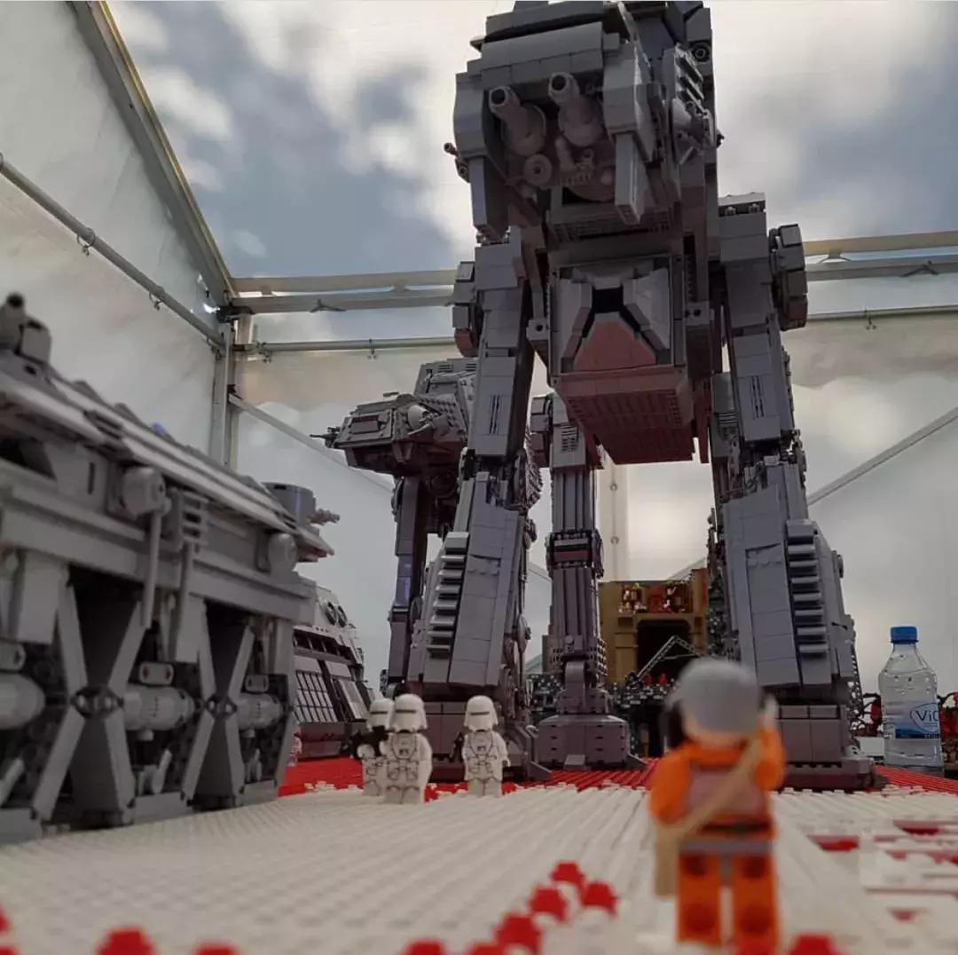 放假了和你爱的人去一次游乐场,一定要和自己爱的人去一次游乐场