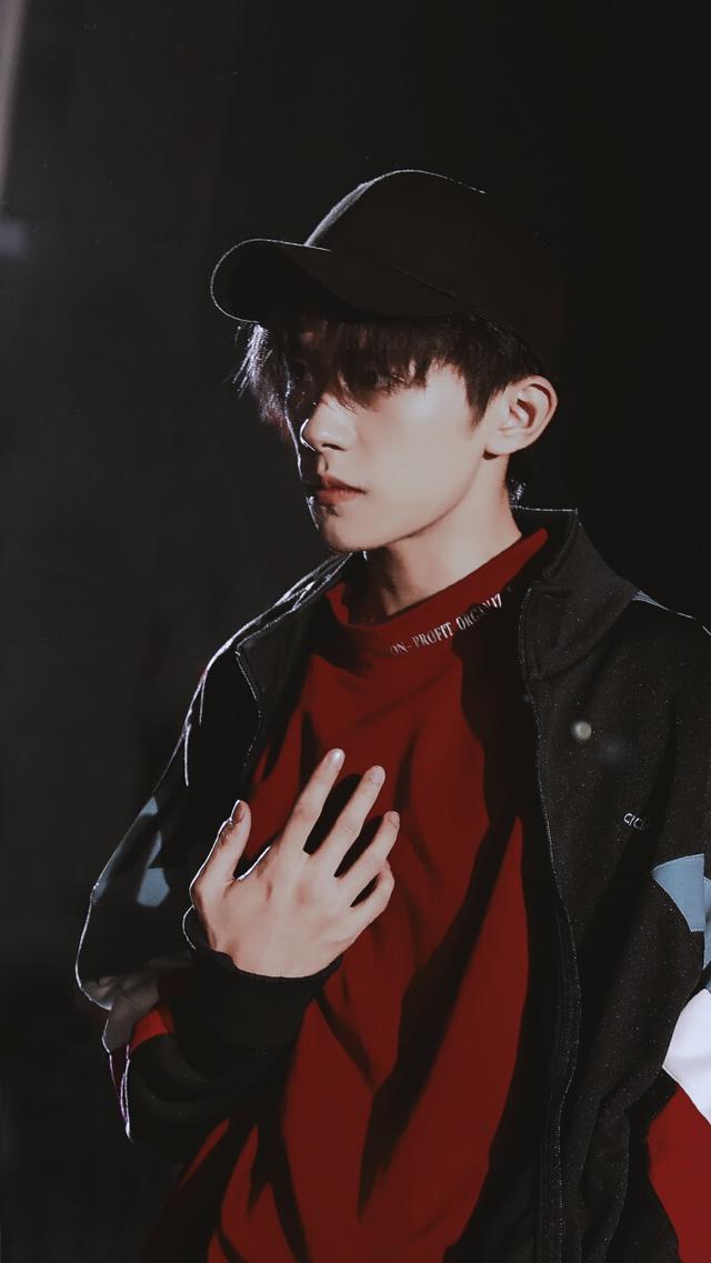 娱乐圈男明星最美的几双手,快来看看有没有你们的爱豆