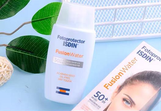 防晒买贵的真的不如买对的！这4款百元以下防晒霜，清爽不油腻