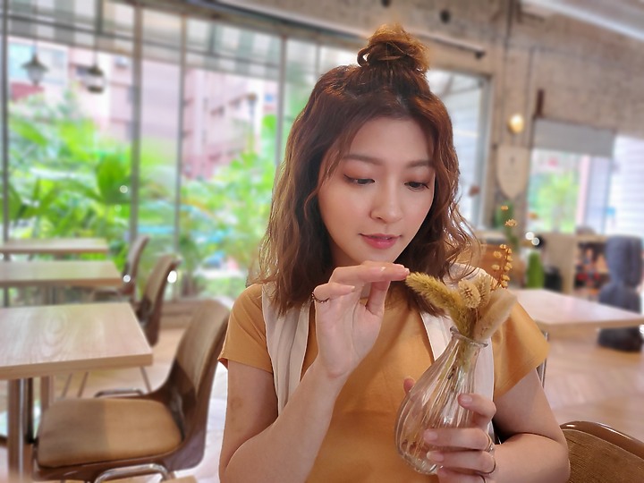 三星GalaxyZFlip评测：吸引目光的不止折叠