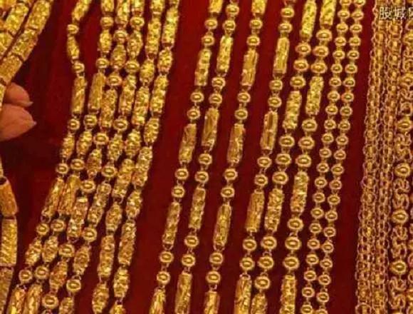 买黄金首饰时称重包括价签吗,买黄金首饰称克数和一口价谁划算