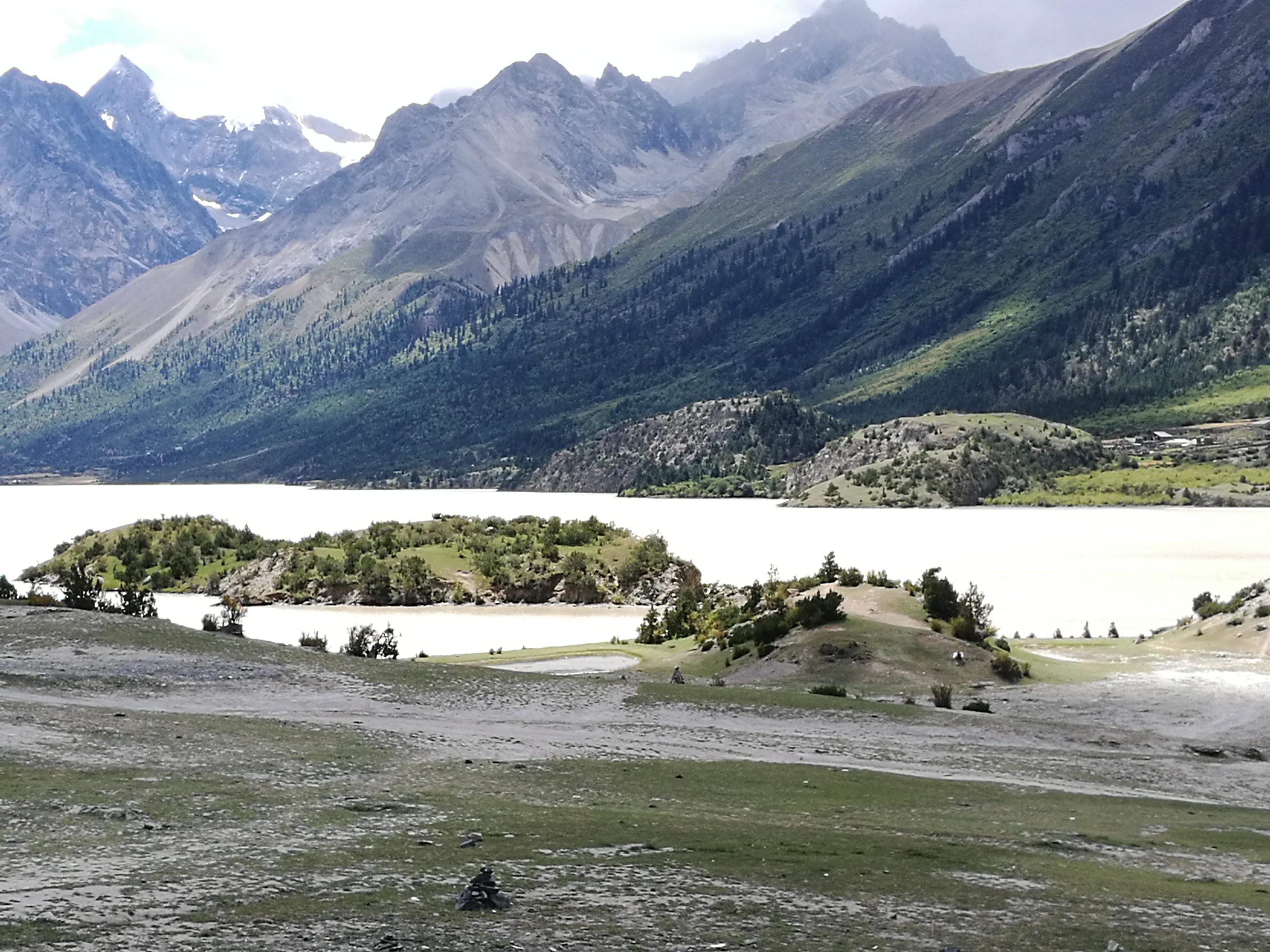 西藏第八天雪山下的然乌湖,从安徽到来西藏古冰川旅游攻略
