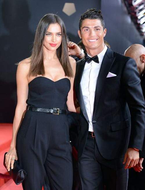 考试不过、恋情不顺，金·卡戴珊很崩溃；侃爷却已开心跨入新恋情