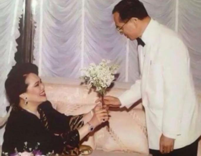 诗丽吉是否后悔出轨,诗丽吉王后出轨后国王如何惩罚