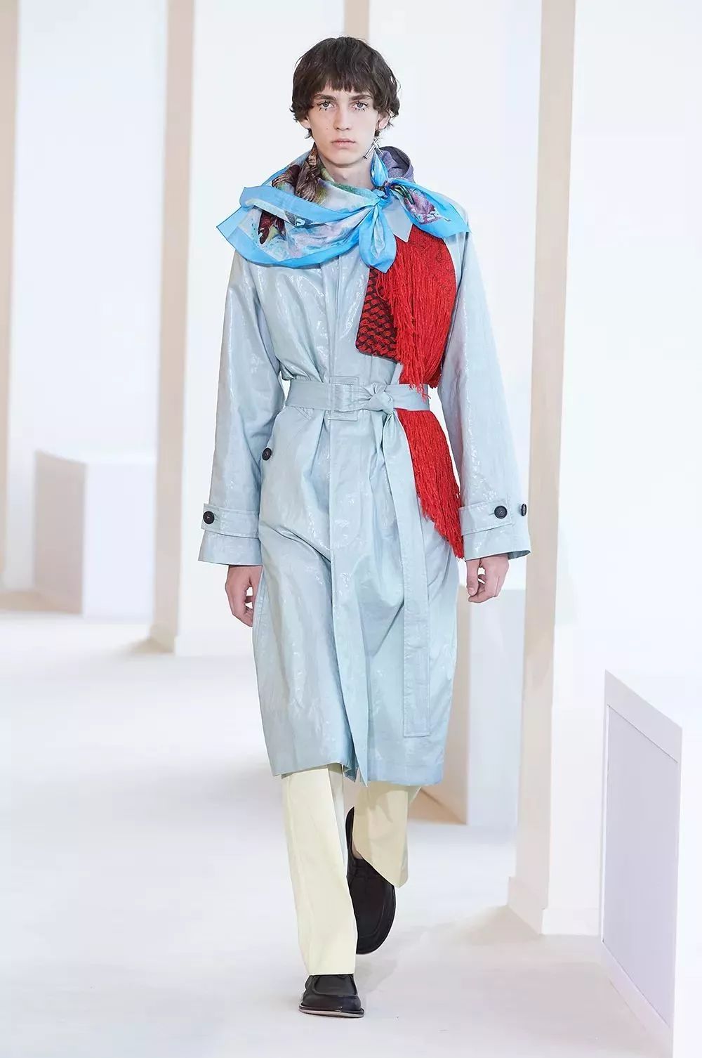 全球仅50多家店、年销售2亿欧元的Acne，门头竟然无LOGO？