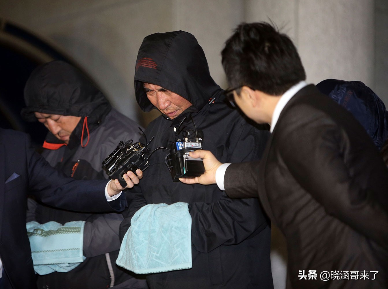 韩国世越号为什么学生不弃船,韩国世越号轮船事件