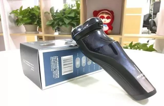 电动剃须刀十佳评测100左右,100元内剃须刀推荐高性价比