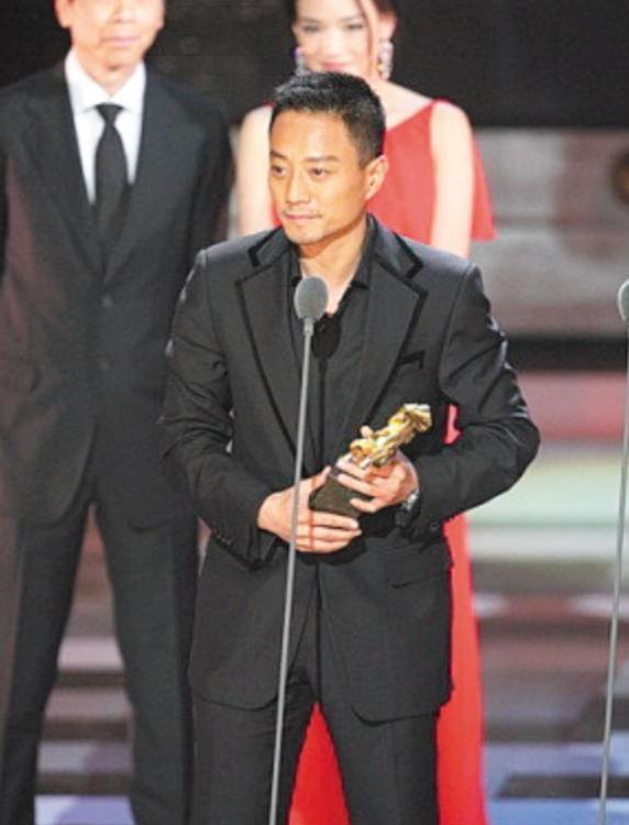 硬汉张涵予娱乐圈大器晚成的代表,张涵予饰演硬汉角色终成大器