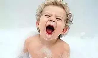 宝宝鼻子不透气十秒解决,婴儿75天鼻子不透气带有轻微咳嗽