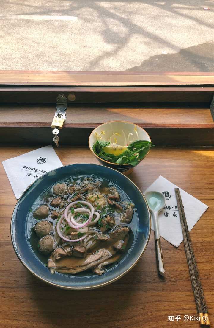 郑州有什么好吃的美食,郑州有什么好玩的地方情侣