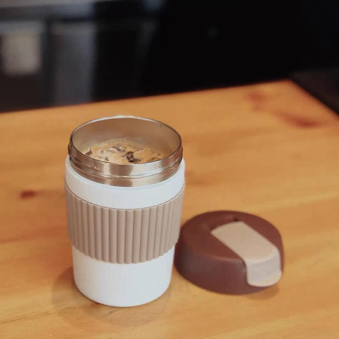 咖啡杯子星巴克保温,星巴克店员甩水壶