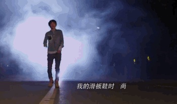 在你头上暴扣原唱新说唱,在你头上暴扣remix