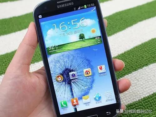 卓然天成的意思是什么,卓然天成