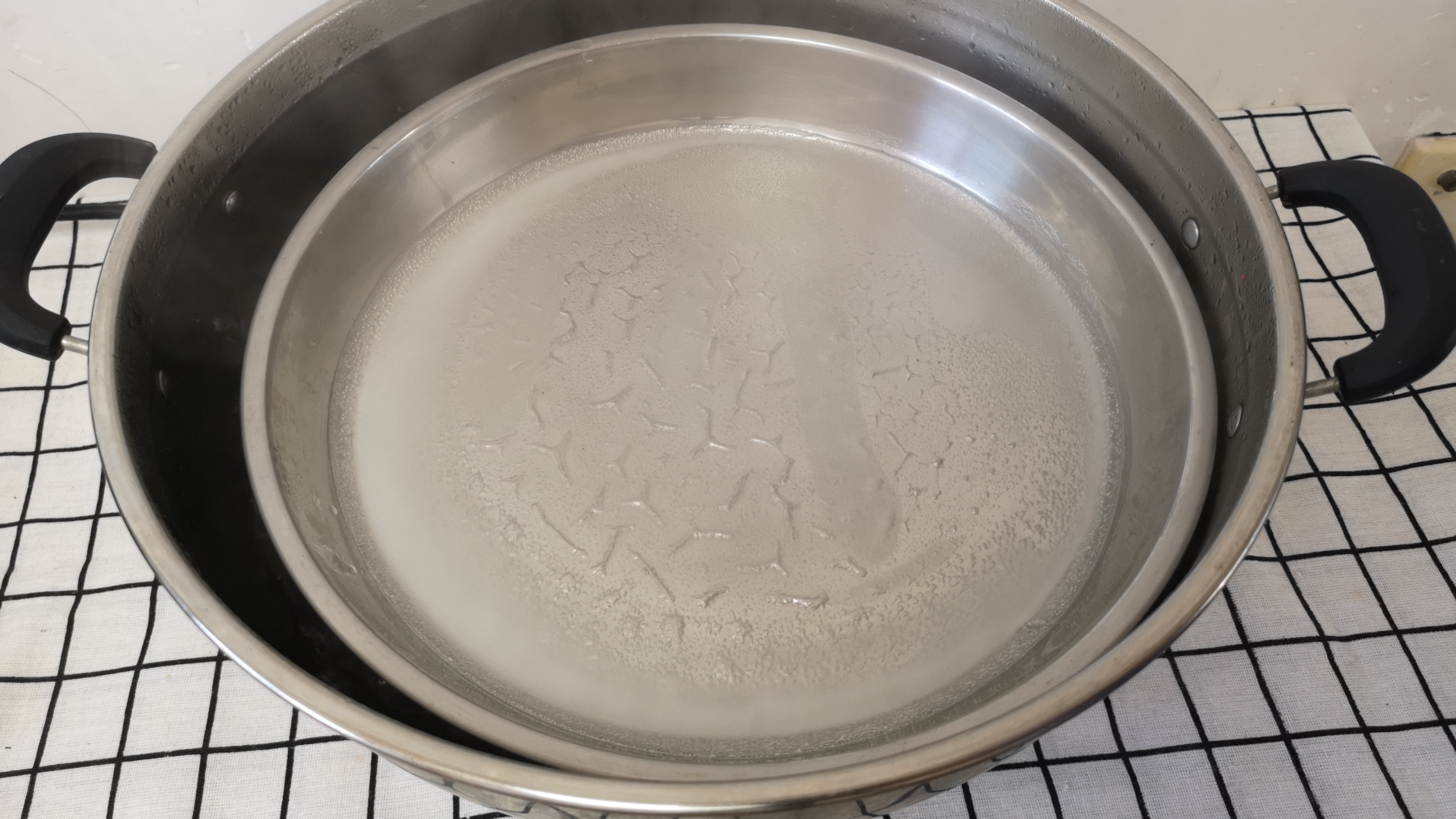 土豆淀粉做拉皮容易断,豌豆淀粉怎么做拉皮