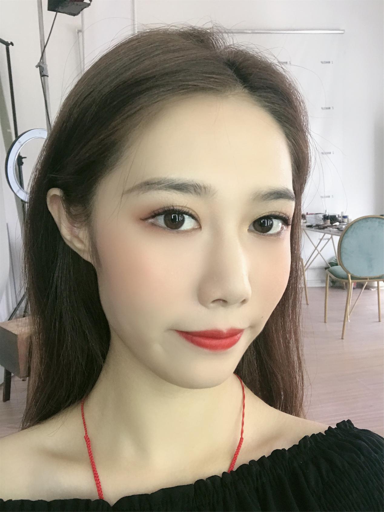 要做完美女神,想做精致的女神