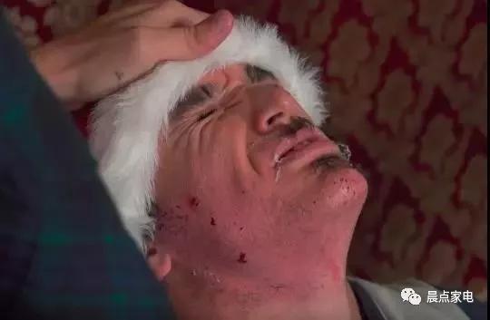 晨点家电｜刮胡刀有适合剃刀有适合电动用显微镜看看胡渣就知道