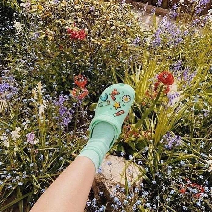 洞洞鞋zara,丑到洞洞鞋