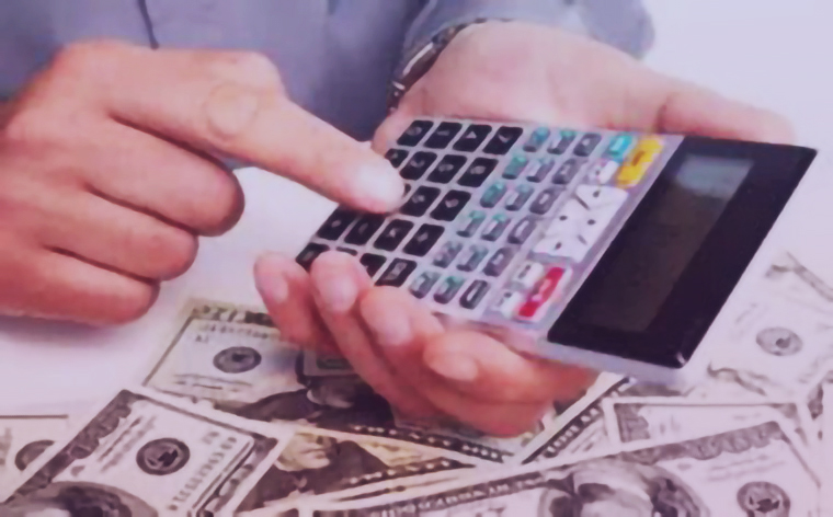 上夜班摔了一跤,门牙磕掉了还能评残?评工伤十级能赔多少钱?