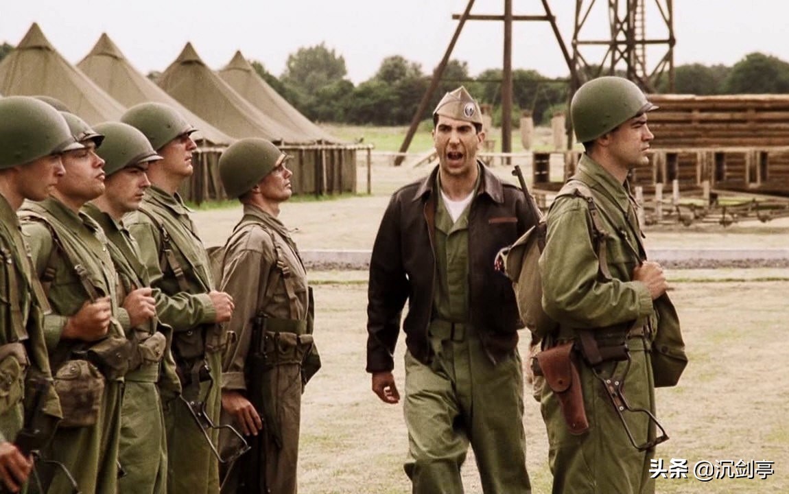 自学英语口语还是背单词好,英语would和could有什么区别