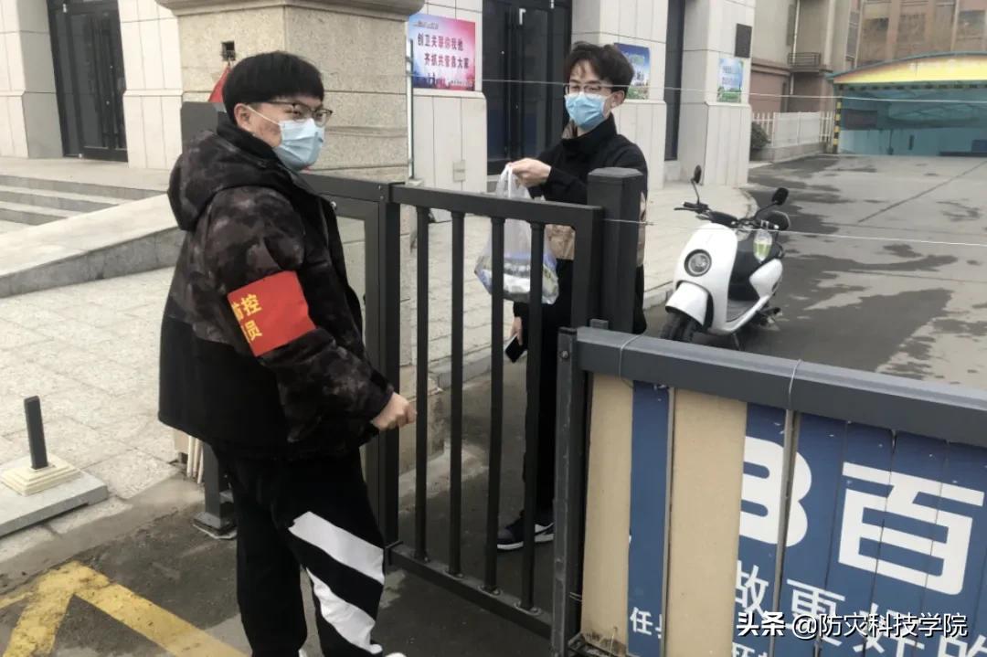 奉献微薄之力抗击疫情,奉献精神抗击疫情