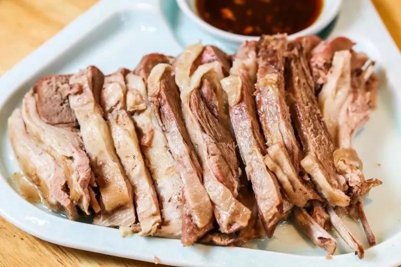 青海羊肉和宁夏滩羊哪个好,青海新疆内蒙哪里羊肉最好