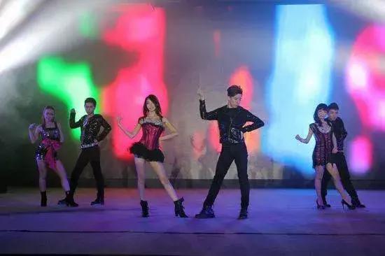 精彩纷呈的旅游胜地及攻略,精彩纷呈的旅游景点游览行程