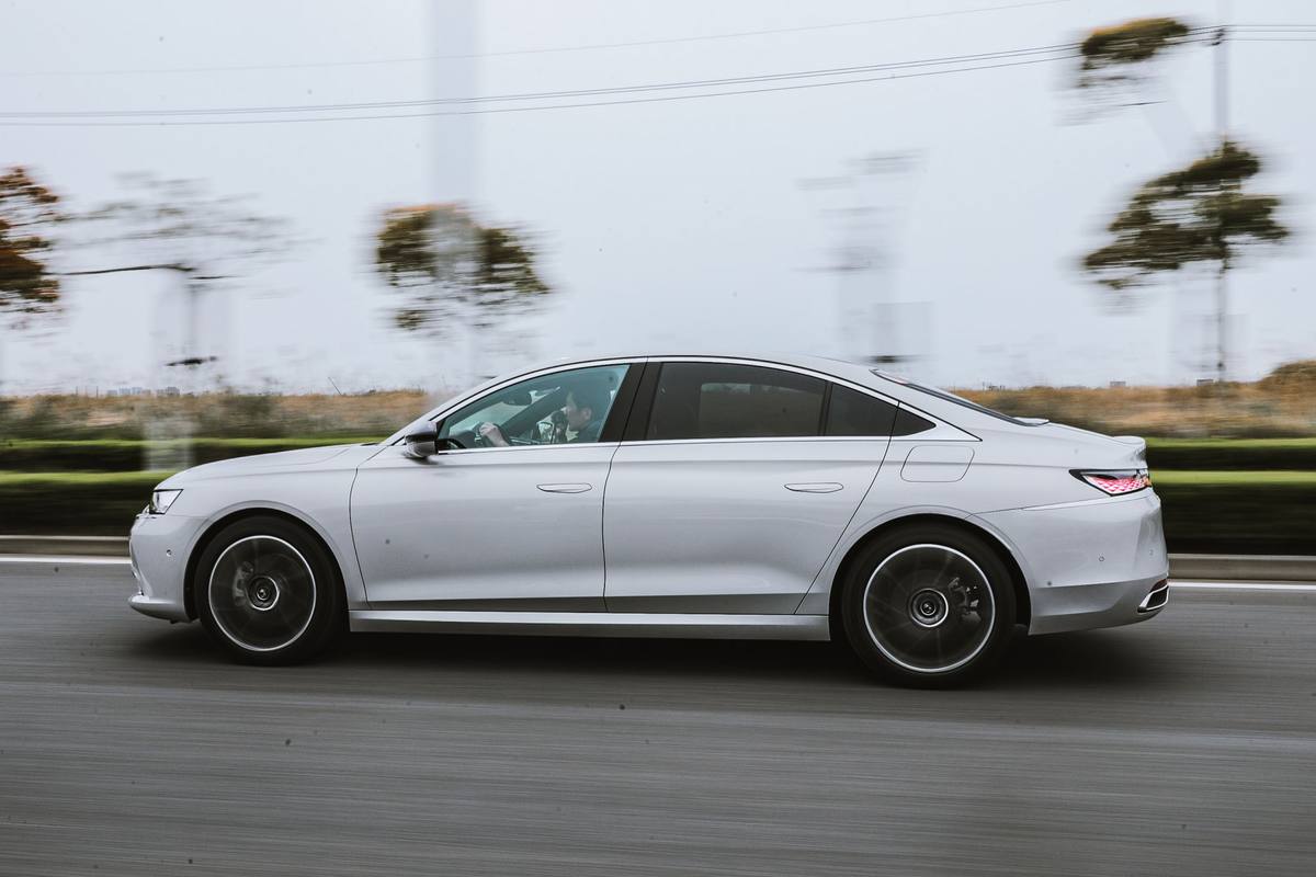 试驾DS9，这辆“中国最贵的法国豪车”你会买单吗？