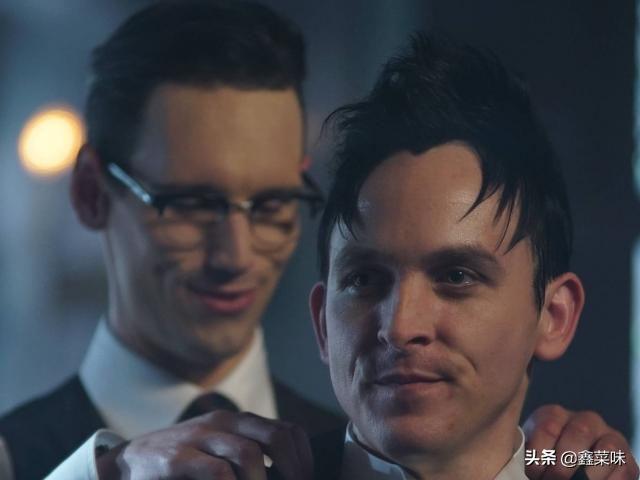 《哥谭》：阴云万里光初现，暗之骑士成长间